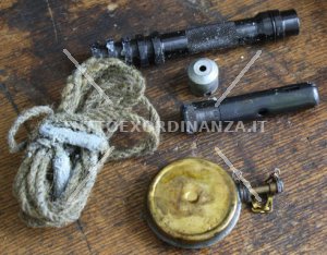 TROMBONCINO PER AK47 + KIT PULIZIA AK47 / M70 JUGOSLAVO